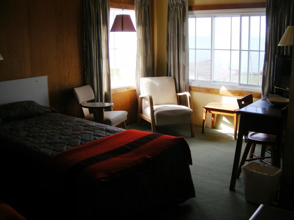 Hotel Motel Bon Accueil Rivière-la-Madeleine Room photo